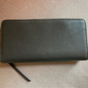 HOBO Wallet in gray leather